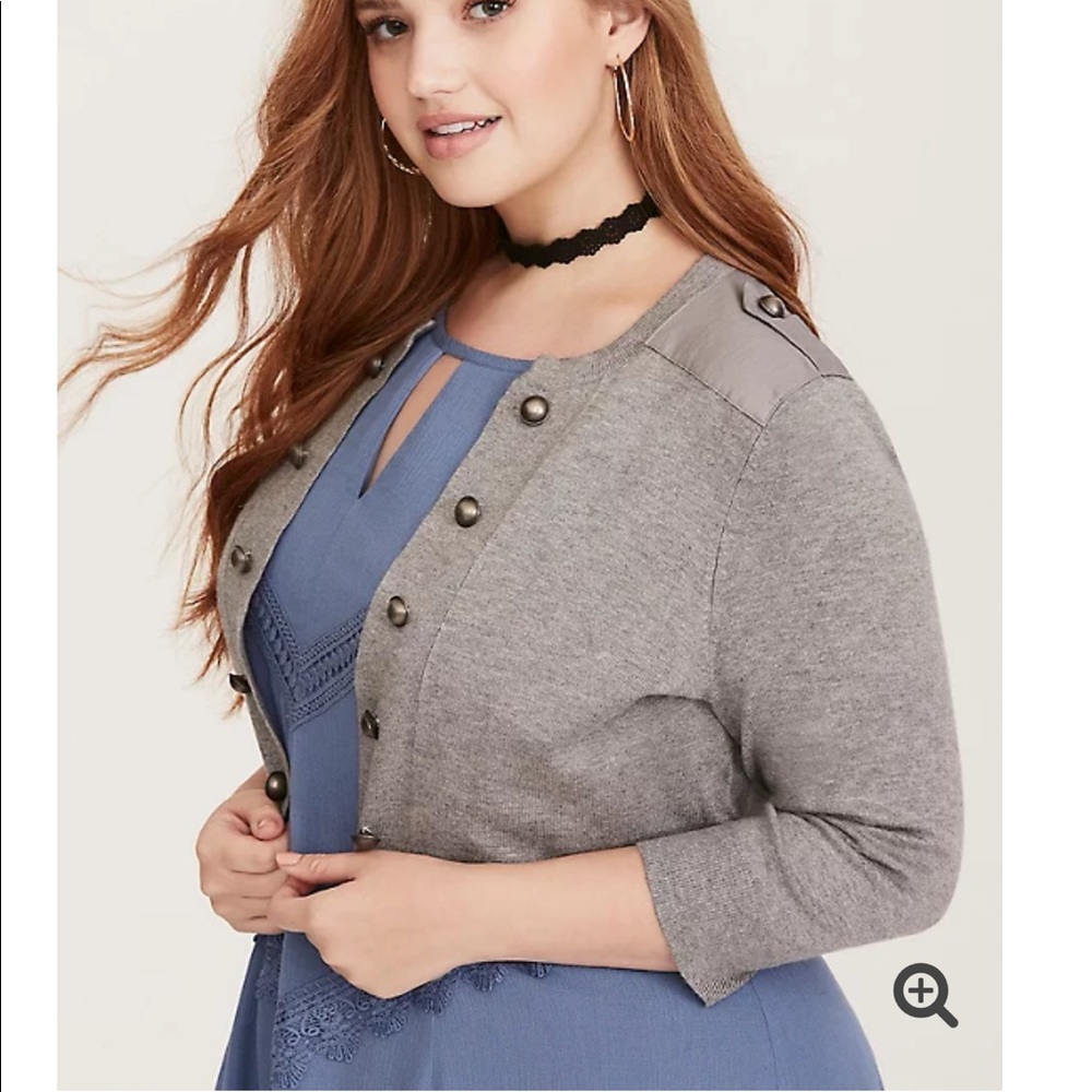 MILITARY SHRUG